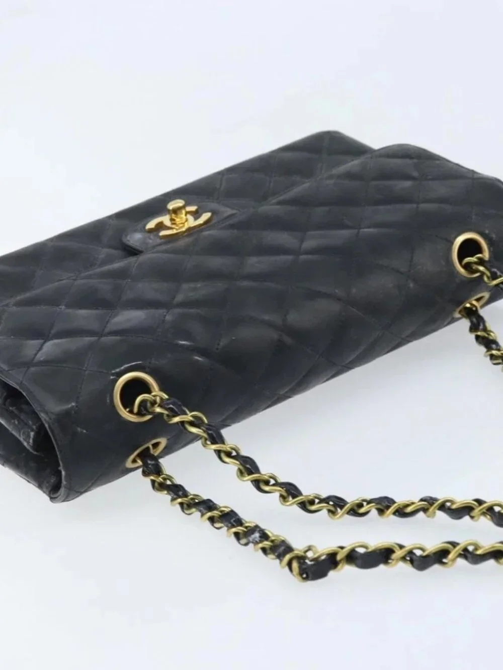 CHANEL Matelasse Chain Shoulder Bag Leather Black Gold CC Auth 88183